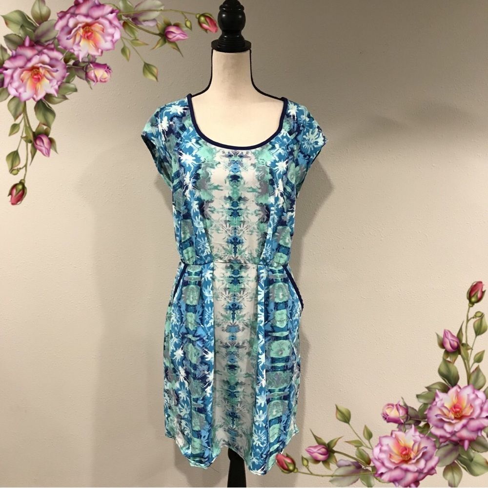 Watercolor print short‎ sleeve casual dress size medium